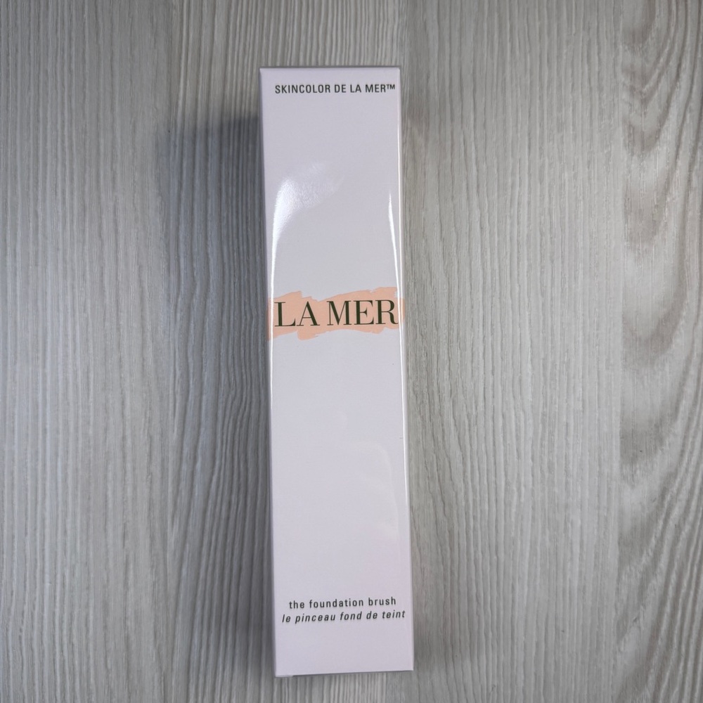 La Mer The Foundation Brush Sealed